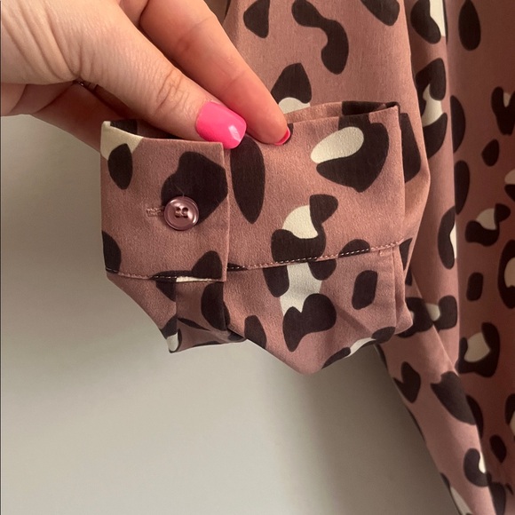Leopard print button up - Picture 4 of 10